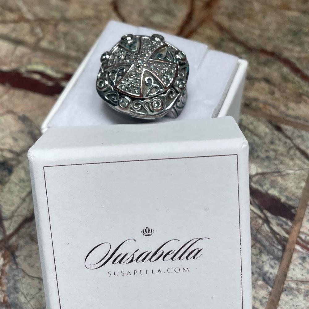 Stunning Pirates Ring-size 7